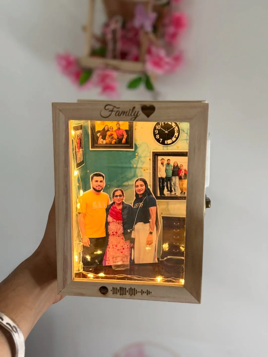 Miniature Frame (Closed Concept) - Image 2